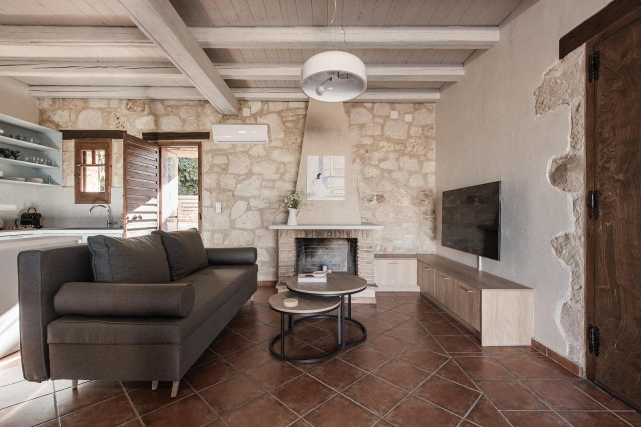 Viatzo Villas - Eclectic Villas With Heated Saltwater Pools Mouzakion  Luaran gambar