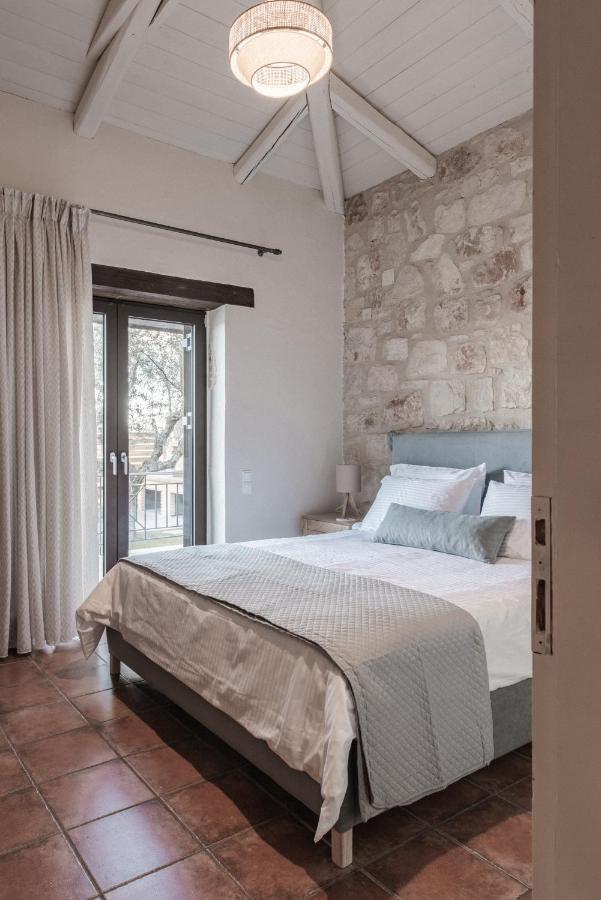 Viatzo Villas - Eclectic Villas With Heated Saltwater Pools Mouzakion  Luaran gambar