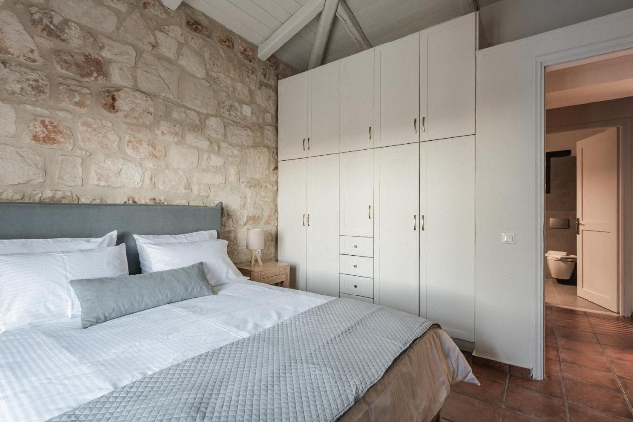 Viatzo Villas - Eclectic Villas With Heated Saltwater Pools Mouzakion  Luaran gambar